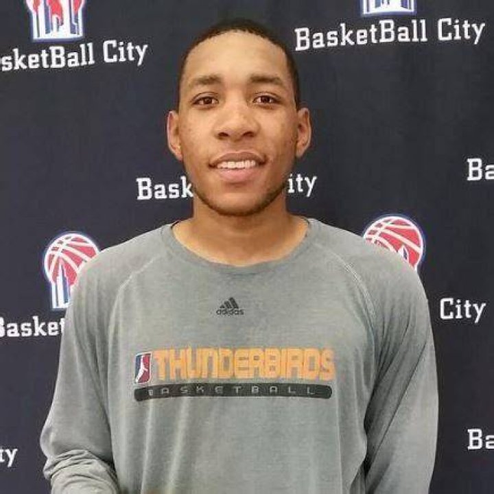 Darvin Ham Jr. follows in his dad's footsteps as late bloomer for