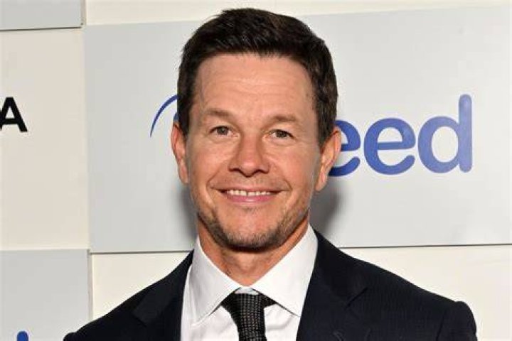 How did Mark Wahlberg's sister Debbie Wahlberg die? Wiki Siblings, Family, Bio