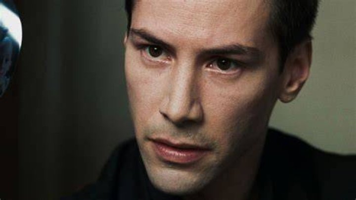 Keanu Reeves' Generosity Is Spotlighted in 2 Movies Where He Sacrificed