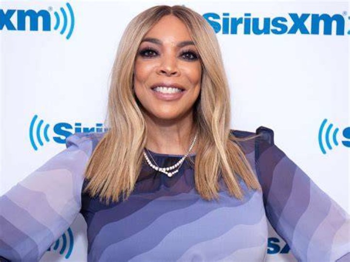 Wendy Williams' fans fear for ailing host's health after she shows off